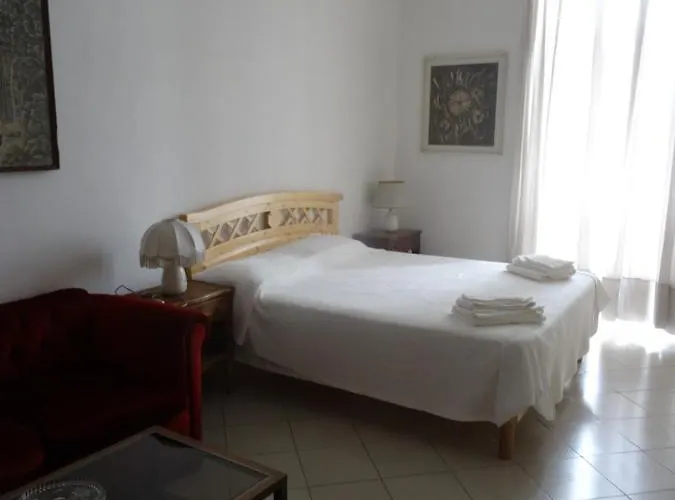Interno 7 רומא